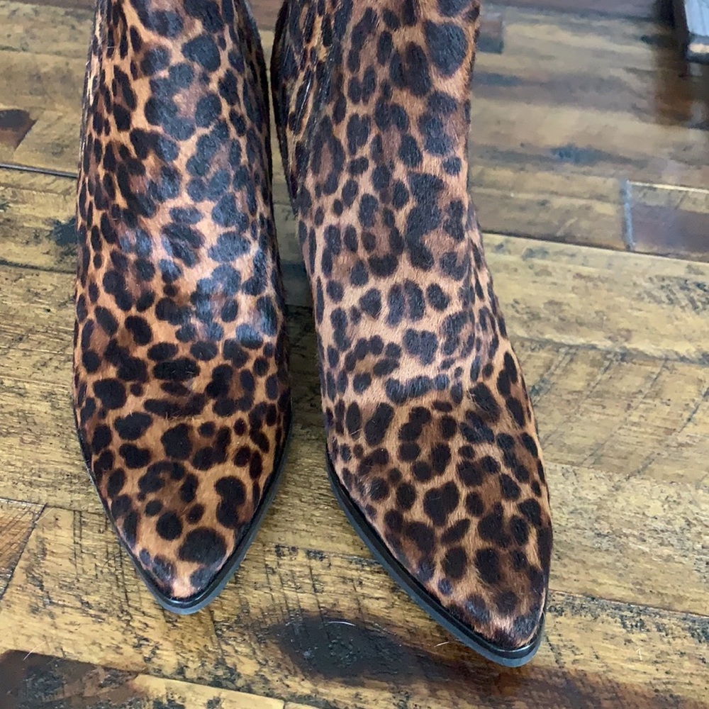 Sold out Marc Fischer LTD Alva leopard booties 8.5